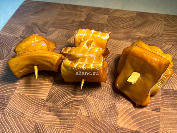 Шашлычок из кальмара х/к во Владивостоке