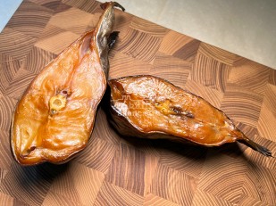 Камбала холодного копчения: Сом стейк х/к