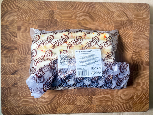 Сыр 1 кг ГОРНЫЙ СЫРОВАР (Балыковый паприка) во Владивостоке