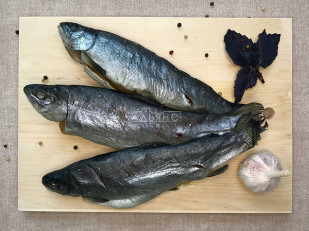 Кешью жарено-соленый: Форель радужная вяленая